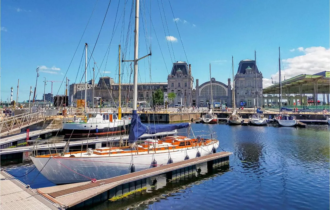Awesome Apartment In Oostende With Outdoor Swimming Pool, Wifi And 2 Bedrooms 0*, 오스텐드 벨기에