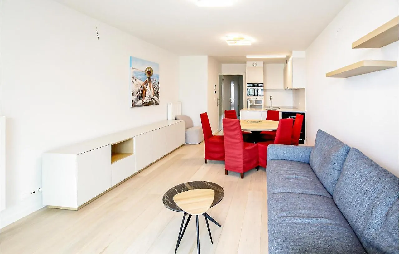 Awesome Apartment In Oostende With Outdoor Swimming Pool, Wifi And 2 Bedrooms أوستيند